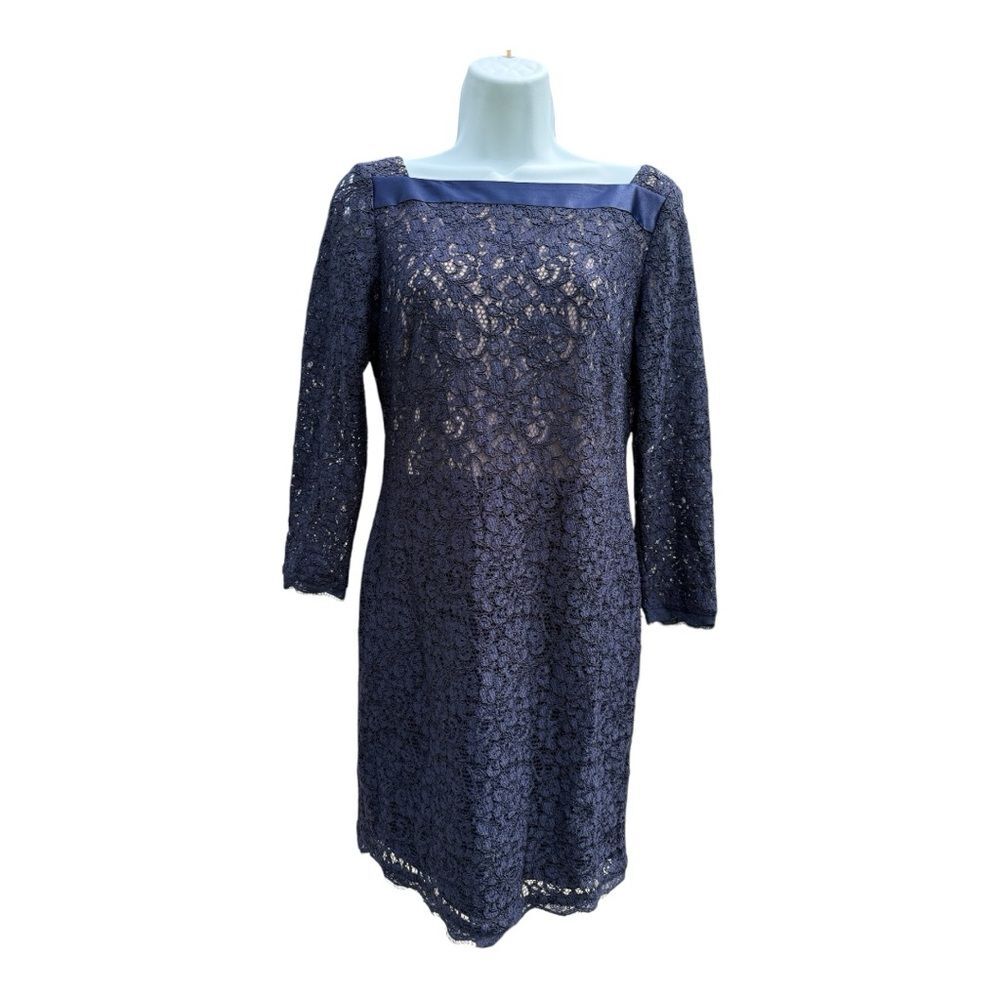 ADRIANNA PAPELL Women’s Elegant Blue Lace Dress
Size 4